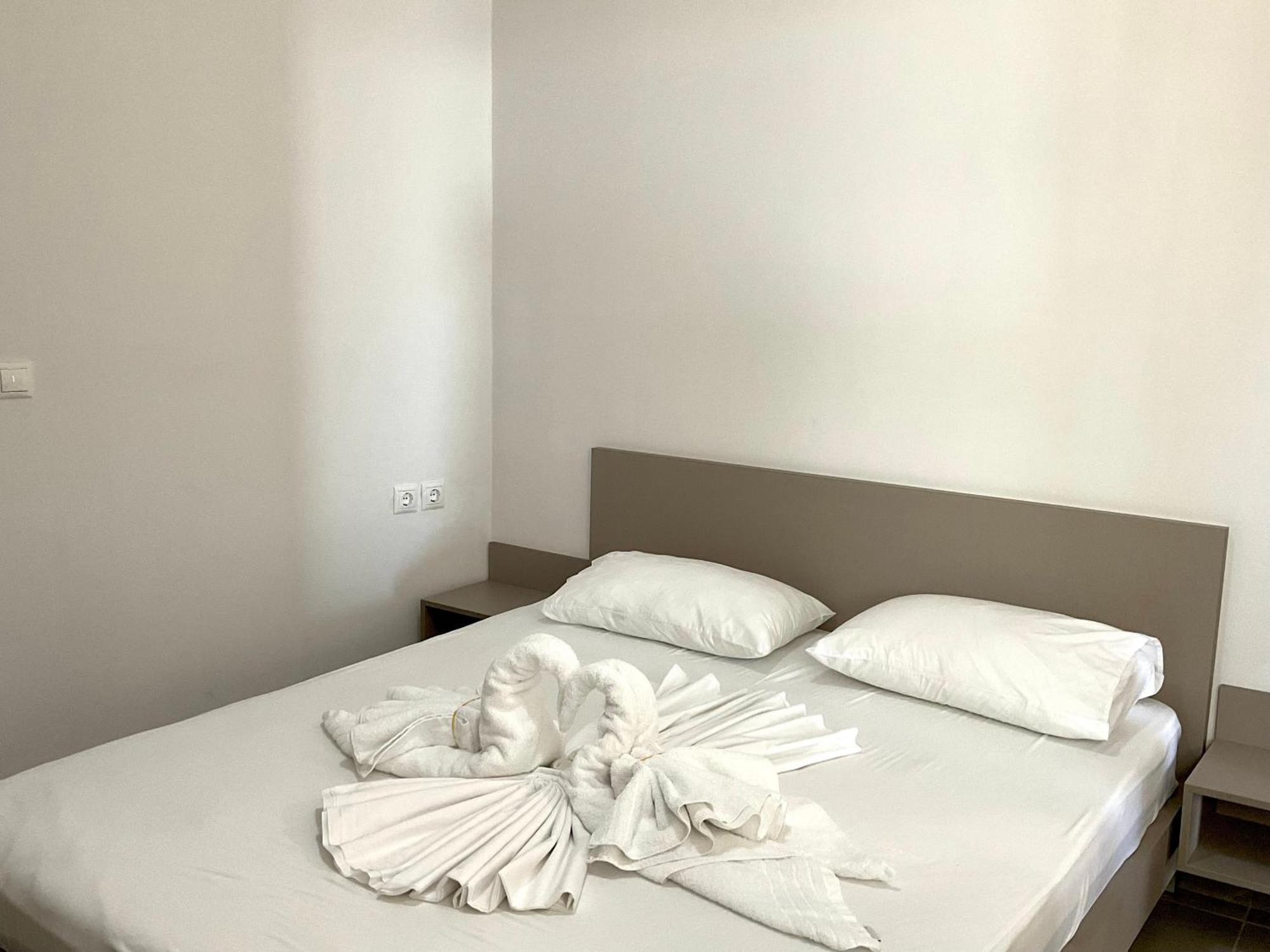 Mojito Beach Apartments With Free Parking Sarandë 객실 사진