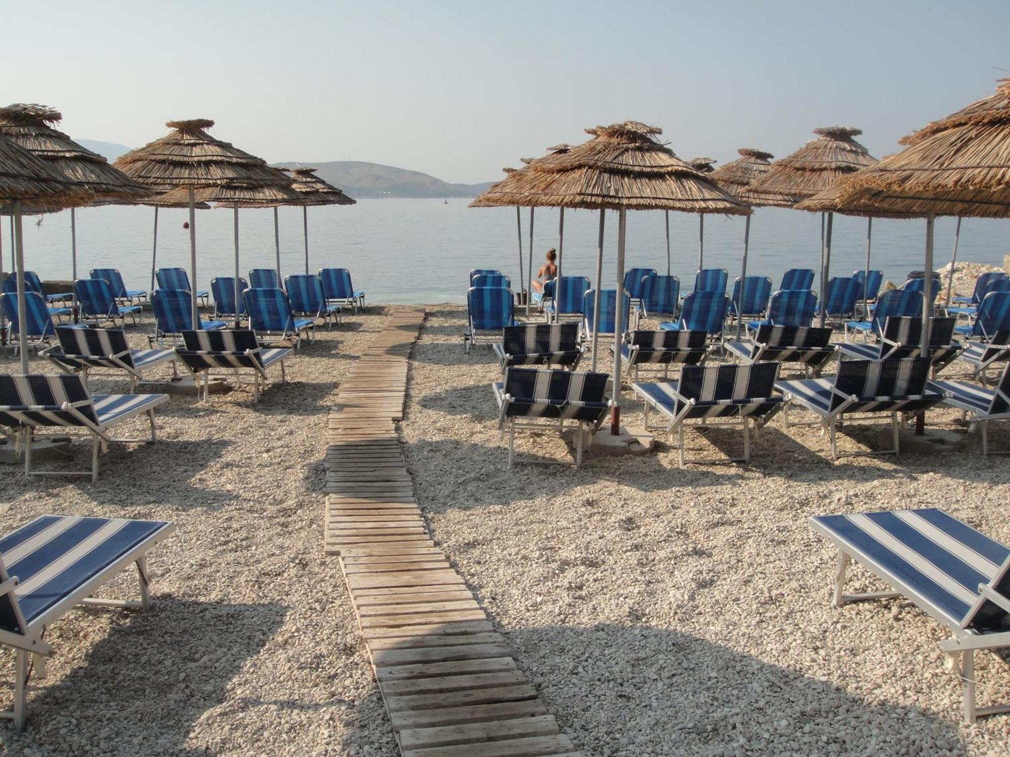 Mojito Beach Apartments With Free Parking Sarandë 외부 사진
